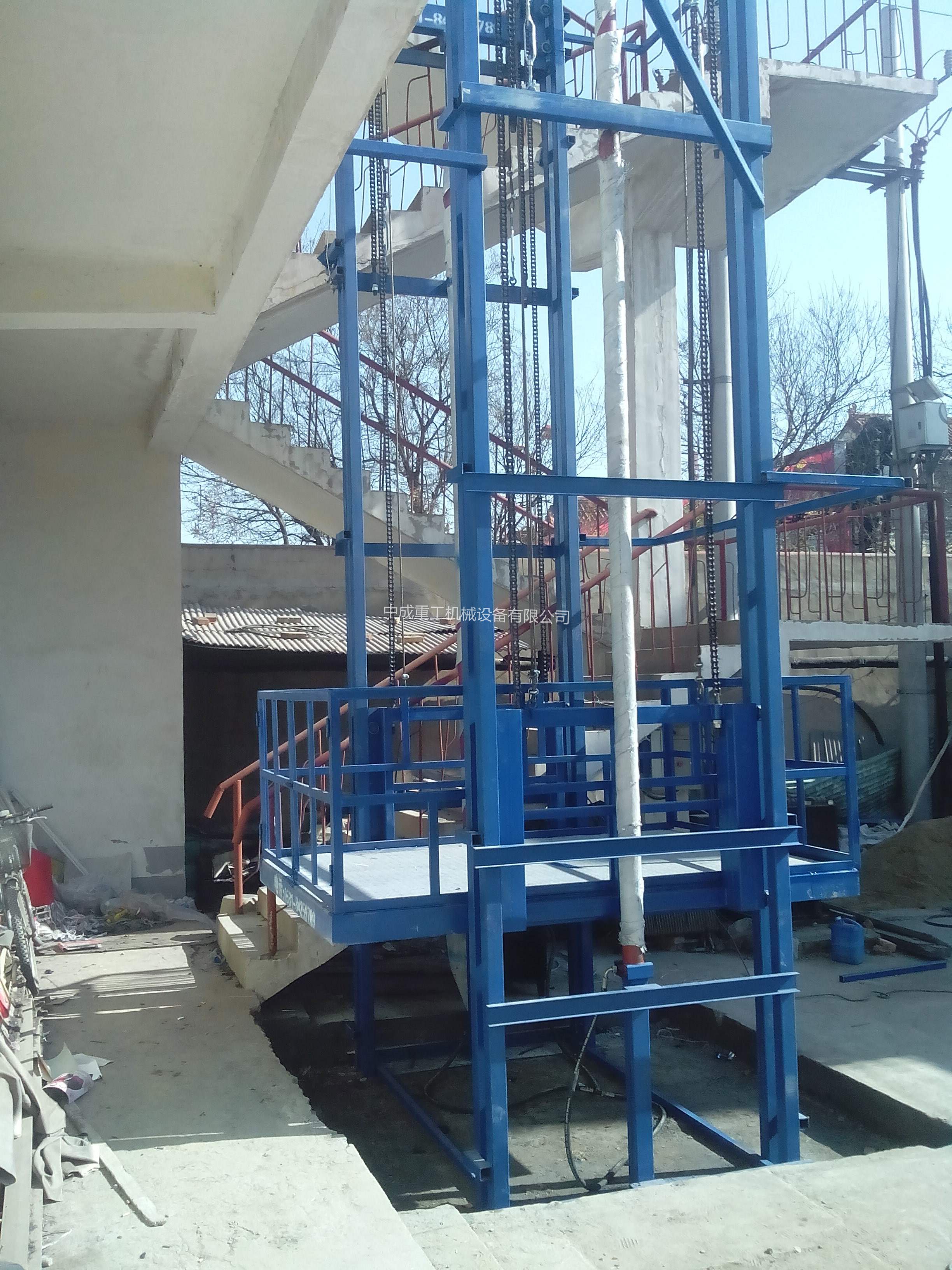 四川成都導(dǎo)軌式升降貨梯